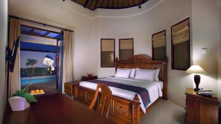 aston-sunset-beach-resort-gili-trawangan