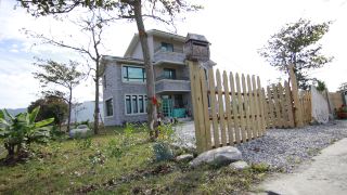 hear-the-snail-hostel