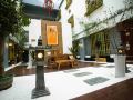 regent-courtyard-hotel-xian-bell-and-drum-tower-muslim-street-metro-station