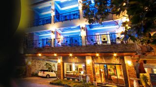 seasons-bali-fashion-inns