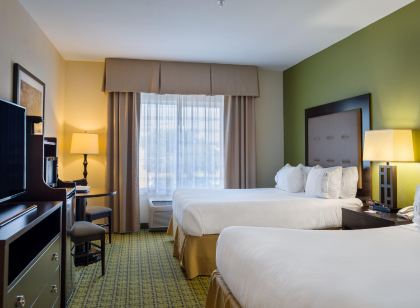 Holiday Inn Express & Suites Savannah - Midtown