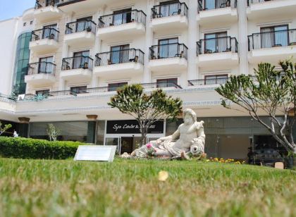 Palmet Resort Hotel