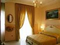 hotel-luxor
