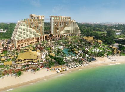 Centara Grand Mirage Beach Resort Pattaya