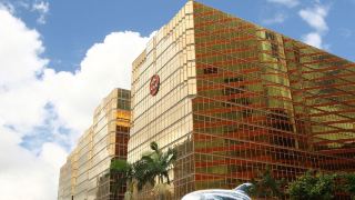 the-royal-pacific-hotel-and-towers
