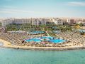 hawaii-le-jardin-aqua-park-resort-caters-to-couples