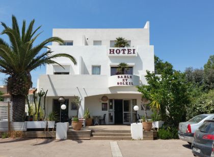 Hotel Frejus | Sable Et Soleil | Chambre Avec Jacuzzi Privatif Port Et Plage