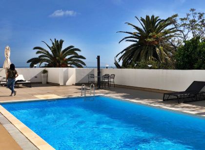 Fredj Hotel
