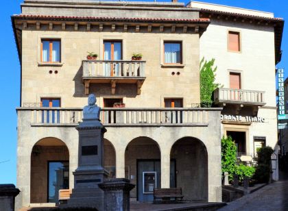 Hotel Titano