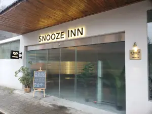 Snooze Inn