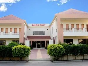Hotel Garden Court