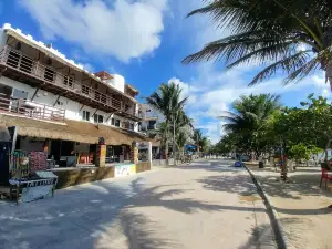 El Fuerte Beach Resort