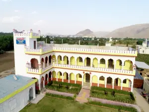 Parvat valley resort