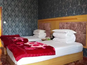 Longda Hotel Qinghai Lake Heima River