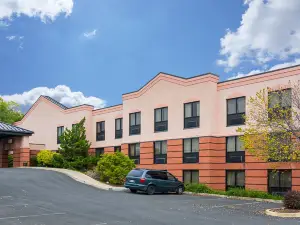 Quality Inn & Suites Kearneysville - Martinsburg