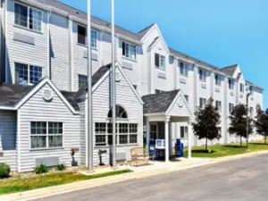 Microtel Inn & Suites by Wyndham Rochester North Mayo Clinic