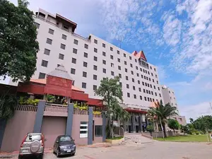 Songphan Buri Hotel