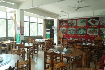 非尝不可农庄·采摘亲子乐园烧鸡·竹筒饭·脆皮鸡煲(永汉富力云顶林丰店)