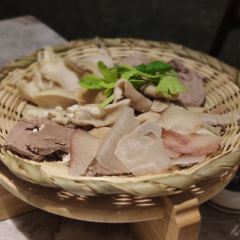 Jin shan e mei fei yi bo wu guan · gu fa chuan cheng mei shi ảnh của người dùng