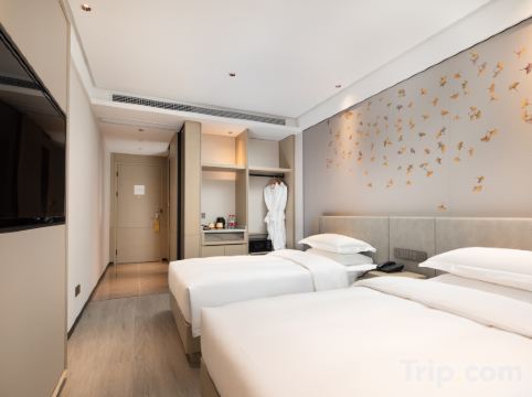 Gape Residence Room Type - 2-bed Room With Courtyard View