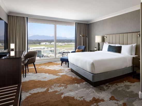 Fairmont Vancouver Airport In-Terminal Hotel - Tap to explore photos