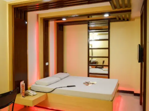 Hotel Sogo Wood Street Pasay