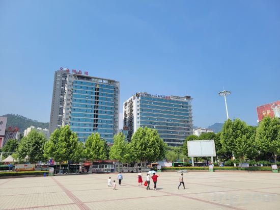 Others 5, 7 Days Premium Hotel (Shiyan Railway Station), Shiyan