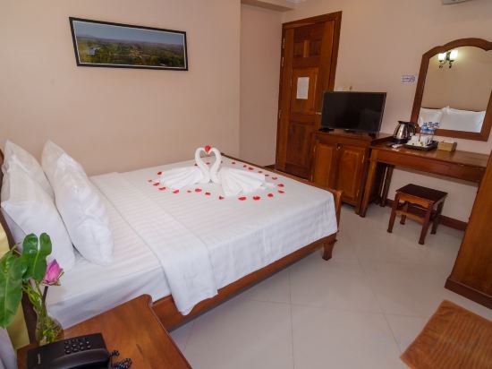Neth Socheata Hotel Room Type - Deluxe Double Room