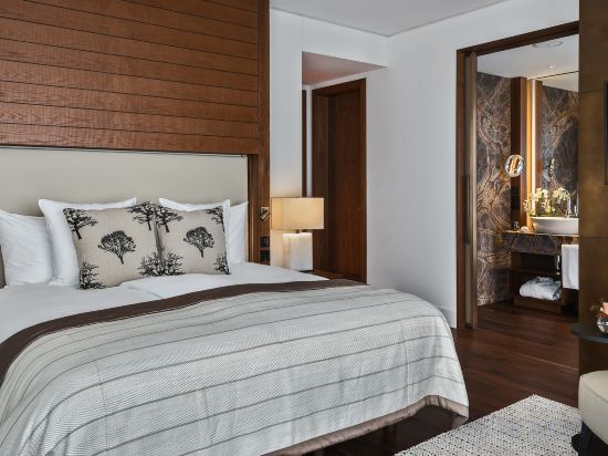 Bürgenstock Hotel & Alpine Spa Room Type - Contemporary Family Suite