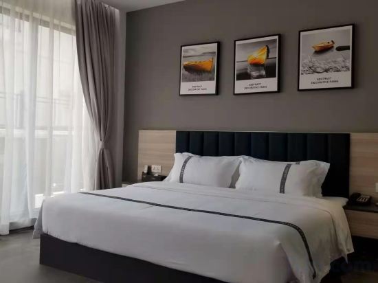 520 Seaview Hotel Room Type - Deluxe Suite