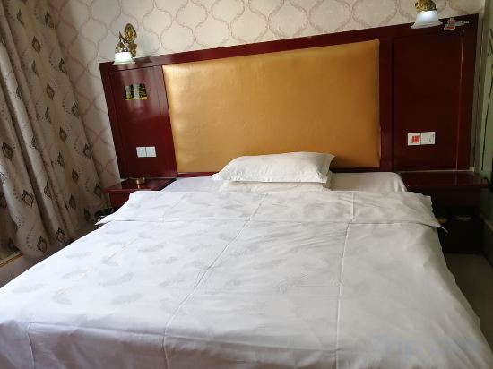 Others 4, 168 Yiyang Fashion Hotel, Yiyang