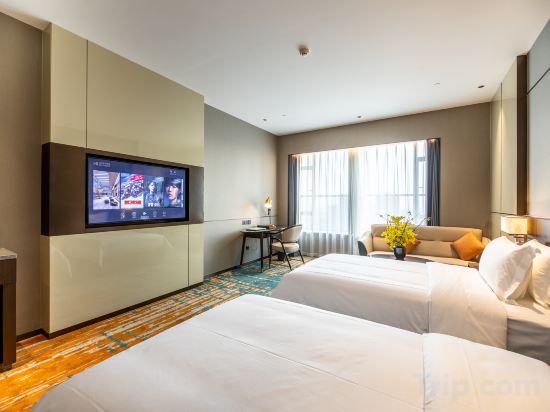 INFINITE SHINE HOTEL Room Type - Deluxe Room (2 beds)