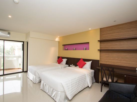 Chateau de Sukhumvit Room Type - Deluxe Room : Double/Twin Non Smoking Chateau de Sukhumvit Room Type - Deluxe Room : Double/Twin Non Smoking