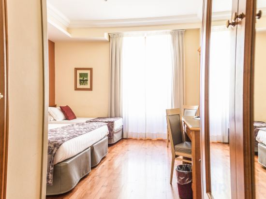Hotel Giolli Nazionale Room Type - Deluxe Room with Balcony