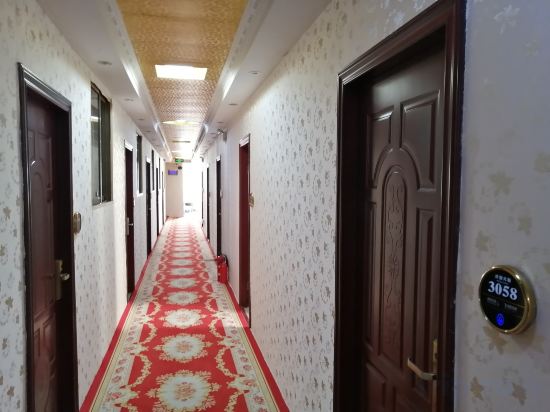 Others 5, 168 Yiyang Fashion Hotel, Yiyang