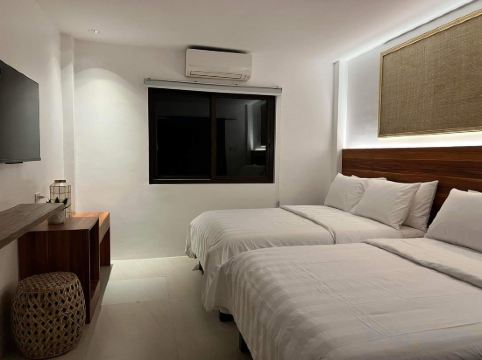 Azul de Panglao Hotel Room Type - Deluxe Room for 4pax