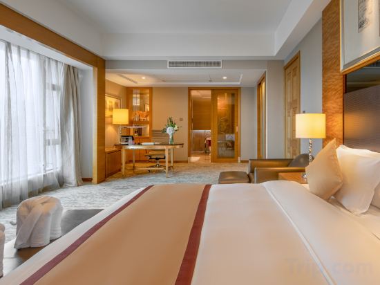 Sovereign Hotel Zhanjiang