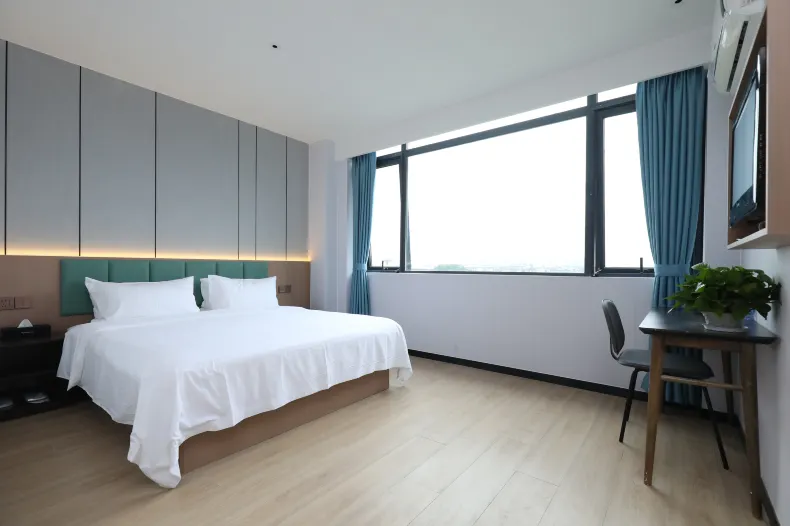 Qingmu Hotel (Nanjing Confucius Temple Metro Station Jiankang Road)