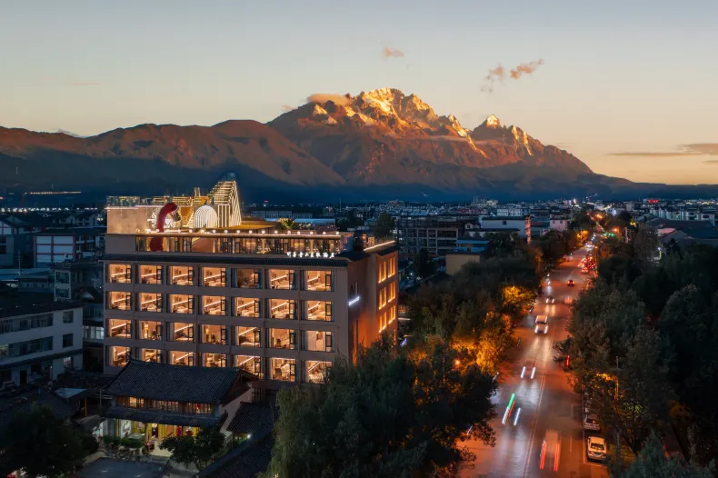 竹舟雪山度假飯店（麗江古城區清溪公園店）