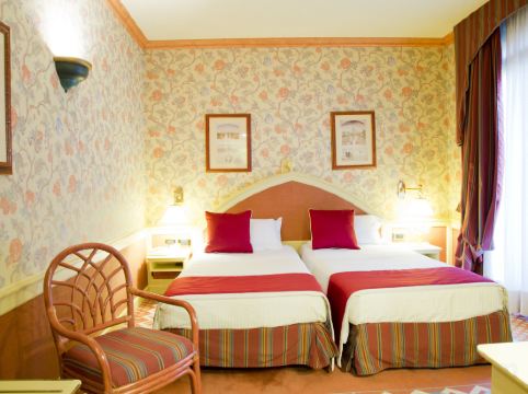 Hotel Milano Regency Room Type - Twin Room