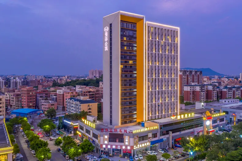 蔓菲公寓（佛山高明汽車客運站華盈廣場店）