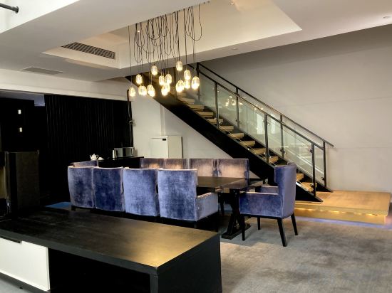 Cineaste Garden Hotel - Tap to explore photos
