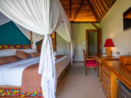 Menzel Ubud Room Type - Ethnic Three-Bedroom Villa with Pool Menzel Ubud Room Type - Ethnic Three-Bedroom Villa with Pool