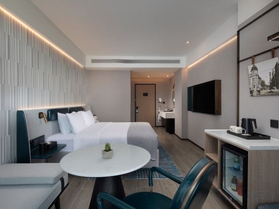 Beijing Pinggu Wanda Moments Hotel Room Type - Superior Deluxe Double Bed Room (Smart Guest Control + TV Projection + Acca Kappa Amenities + Floor-