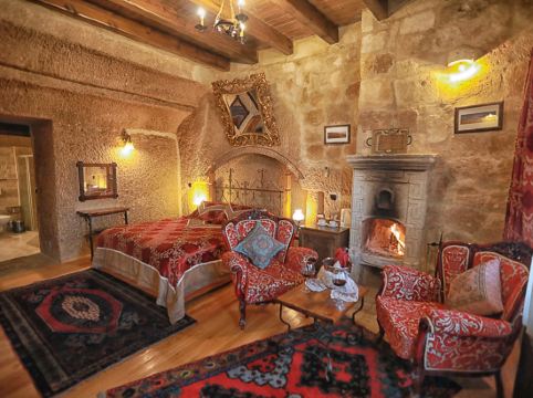 Traveller's Cave Hotel Room Type - Deluxe Double Room