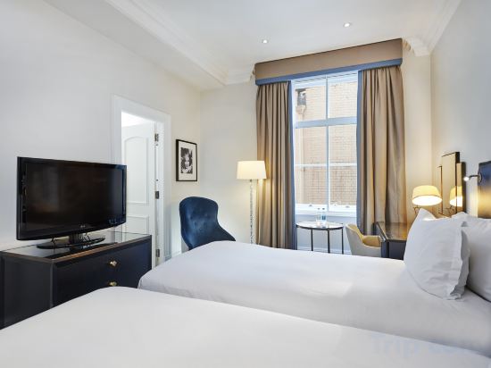 The Waldorf Hilton, London Room Type - Deluxe Twin Room