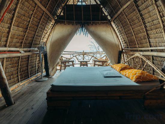 Isla - The Island Experience Room Type - Large Bamboo Hut With Beach View