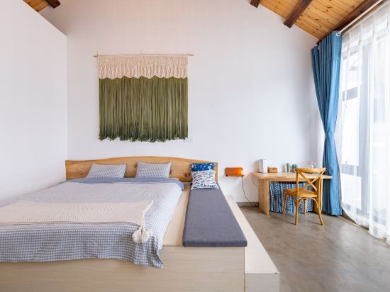 Zhuyin Shanshe Hostel