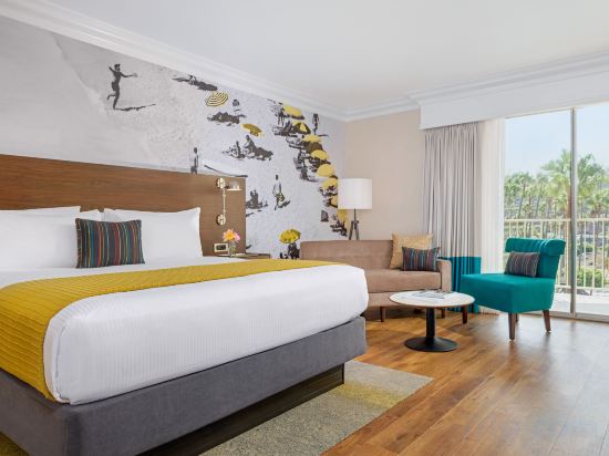 Town and Country San Diego Room Type - ADA Snazzy 1 King