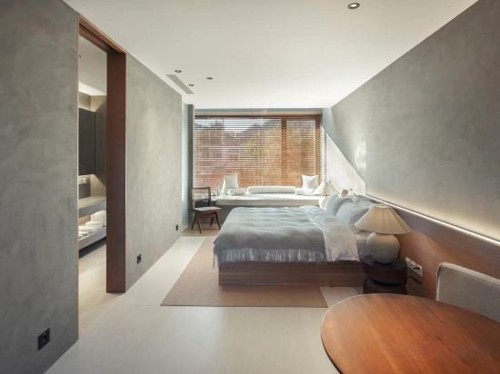 Shicang Storage B&B